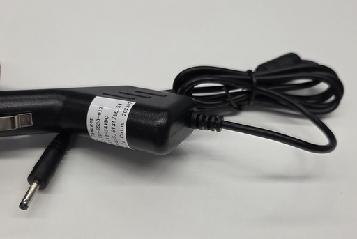 FUENTE DE ALIMENTACIÓN MECHERO ENTRADA 12/24VDC SALIDA 5V 3 x 12